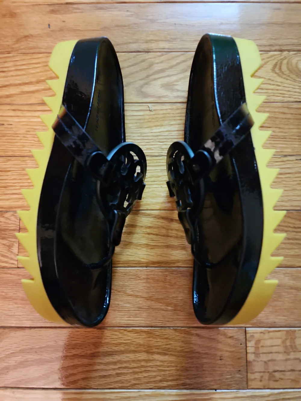 Tory Burch Miller Cloud Yellow Lug Sole Black Patent Leather Flip Flop Sandal
